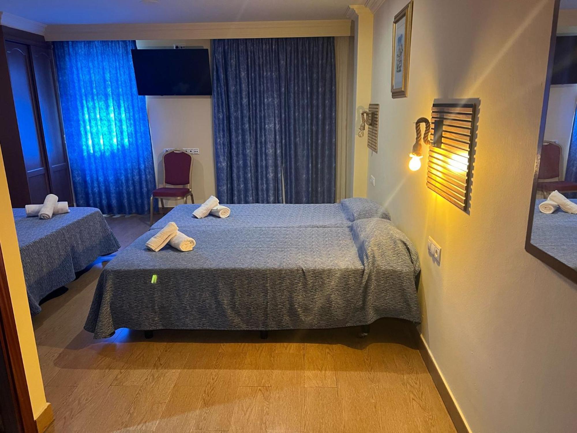 Hotel Portofino By Insidehome Empuriabrava Eksteriør billede