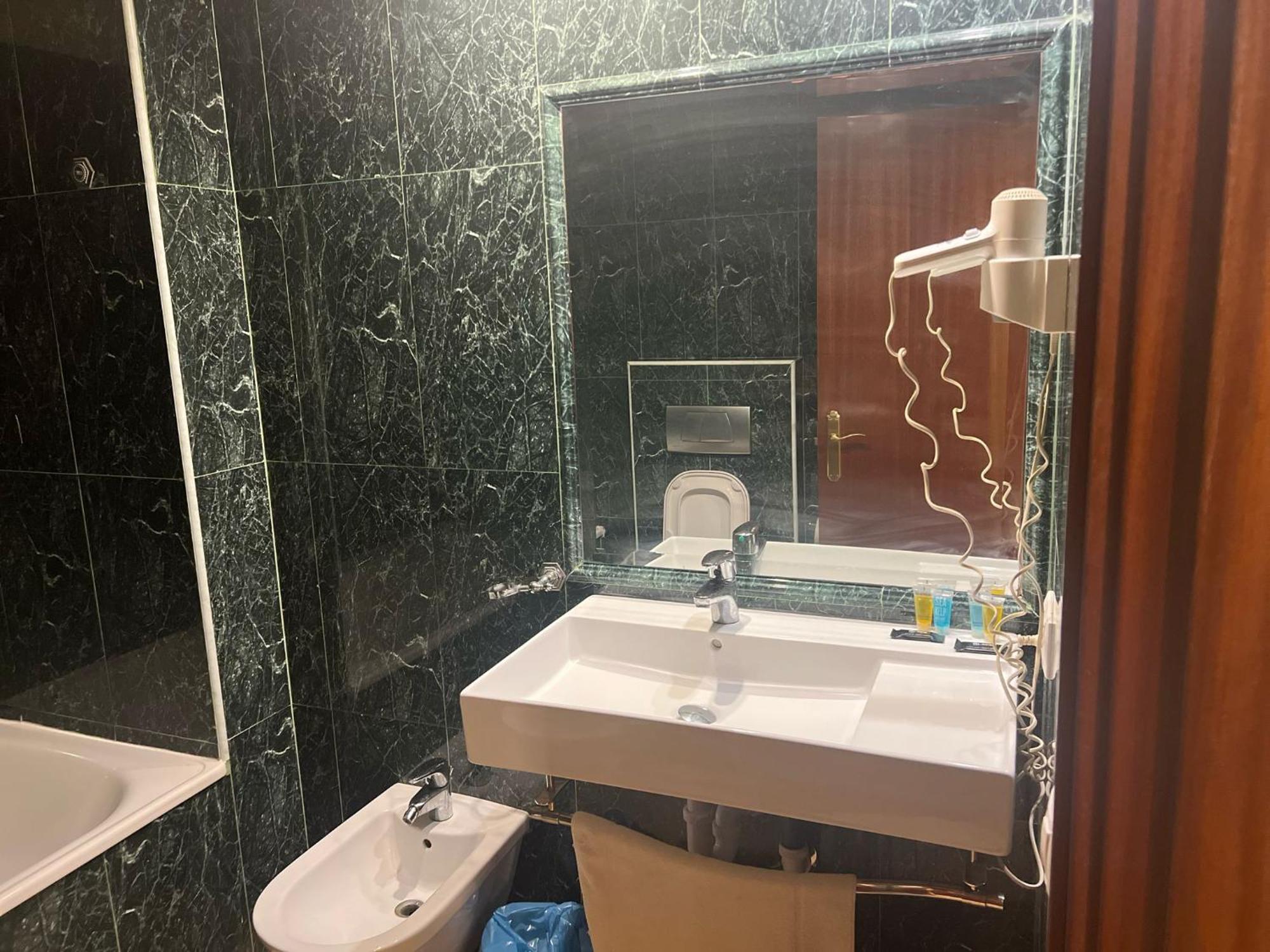 Hotel Portofino By Insidehome Empuriabrava Eksteriør billede
