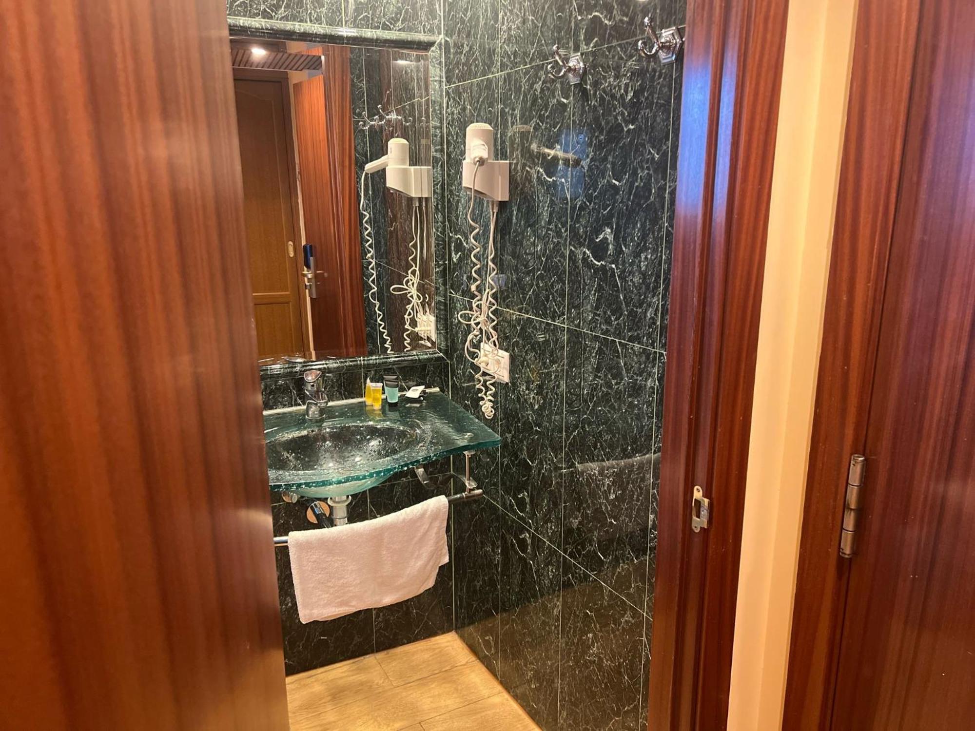 Hotel Portofino By Insidehome Empuriabrava Eksteriør billede