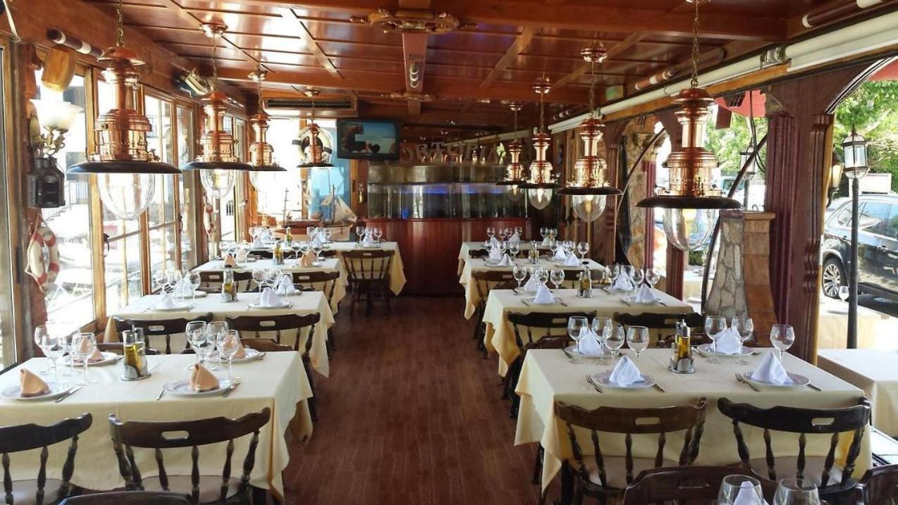 Hotel Portofino By Insidehome Empuriabrava Eksteriør billede